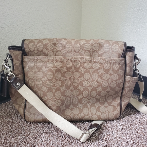 Coach diaper / messenger bag - Picture 2 of 4